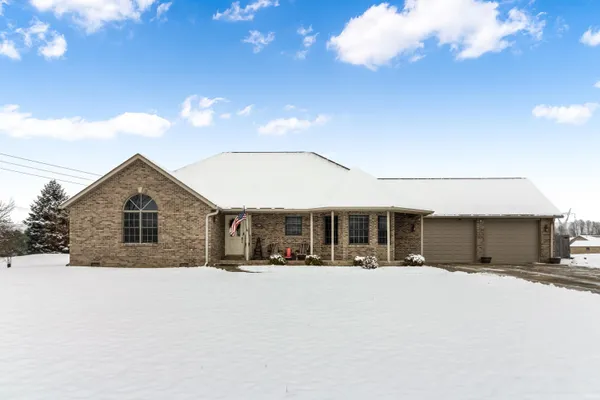 $295,000 | 3300 Indianhill Drive, Muncie, IN 47302