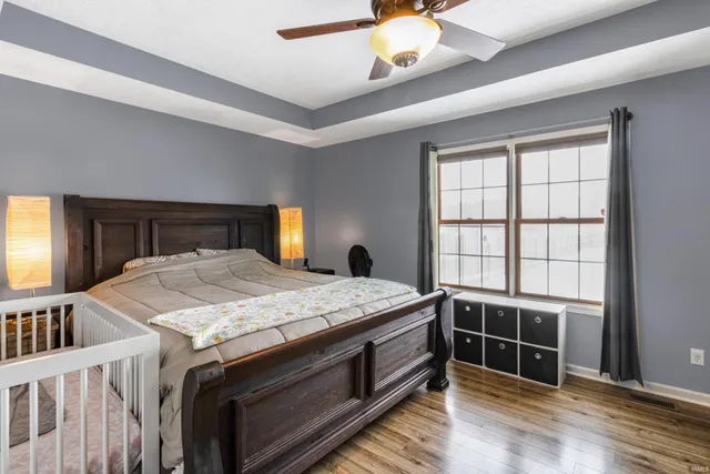 $309,900 | 3300 Indianhill Drive, Muncie, IN 47302