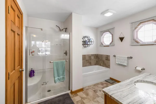 $295,000 | 3300 Indianhill Drive, Muncie, IN 47302