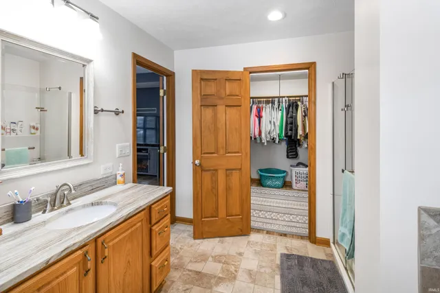 $309,900 | 3300 Indianhill Drive, Muncie, IN 47302