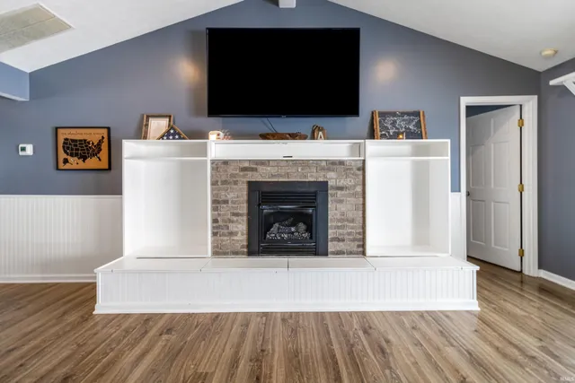 $309,900 | 3300 Indianhill Drive, Muncie, IN 47302