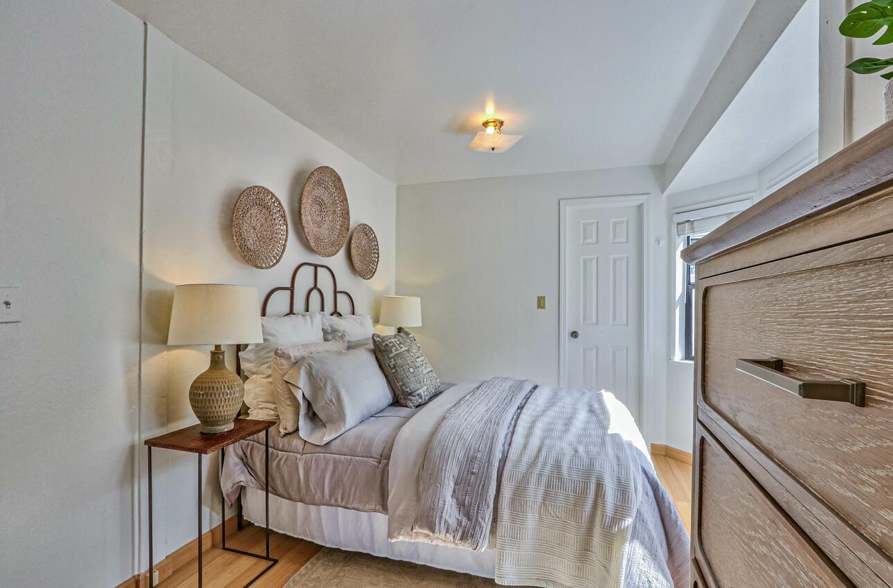 515 13th Street Pacific Grove, CA 93950 - Photo 19 of 24