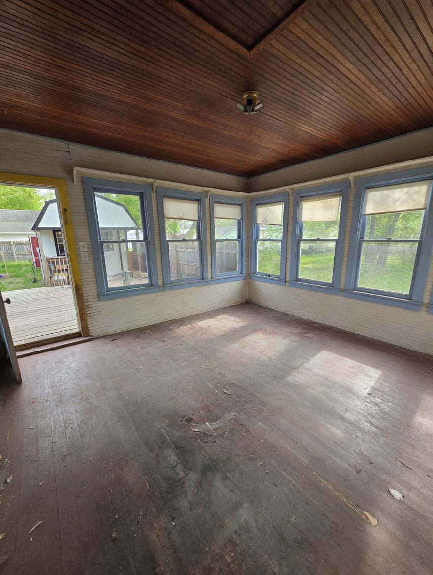 609 2nd Avenue Southwest Cambridge, MN 55008 - Photo 16 of 36