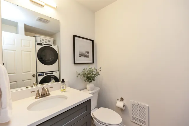 $484,900 | 27 Trails Edge Cmns, Peterborough, NH 03458