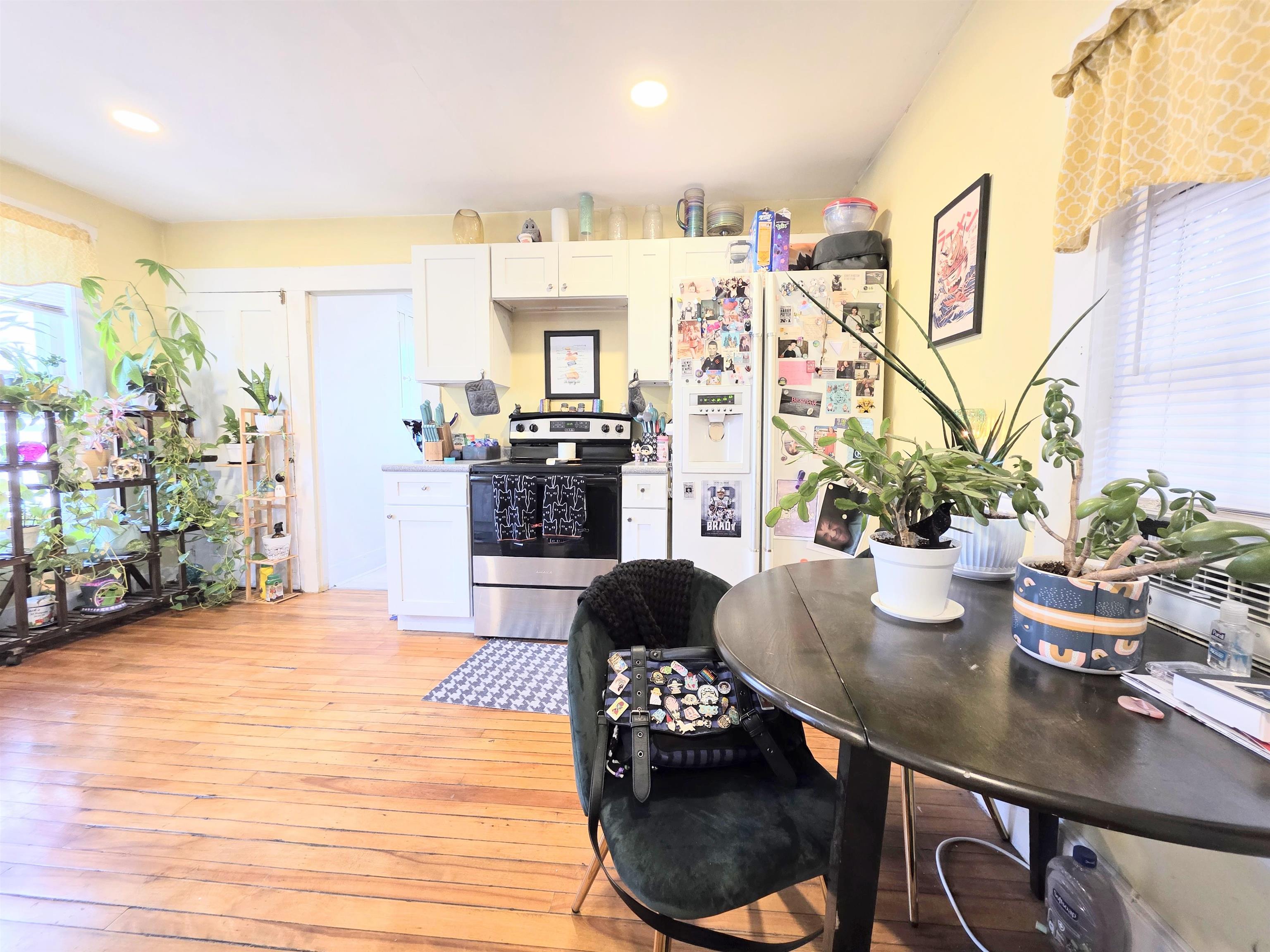 19 Sanders Street Concord, NH 03303 - Photo 7 of 27