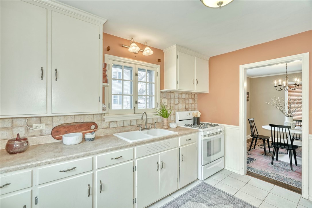 1967 Penfield Road Penfield, NY 14526 - Photo 15 of 38