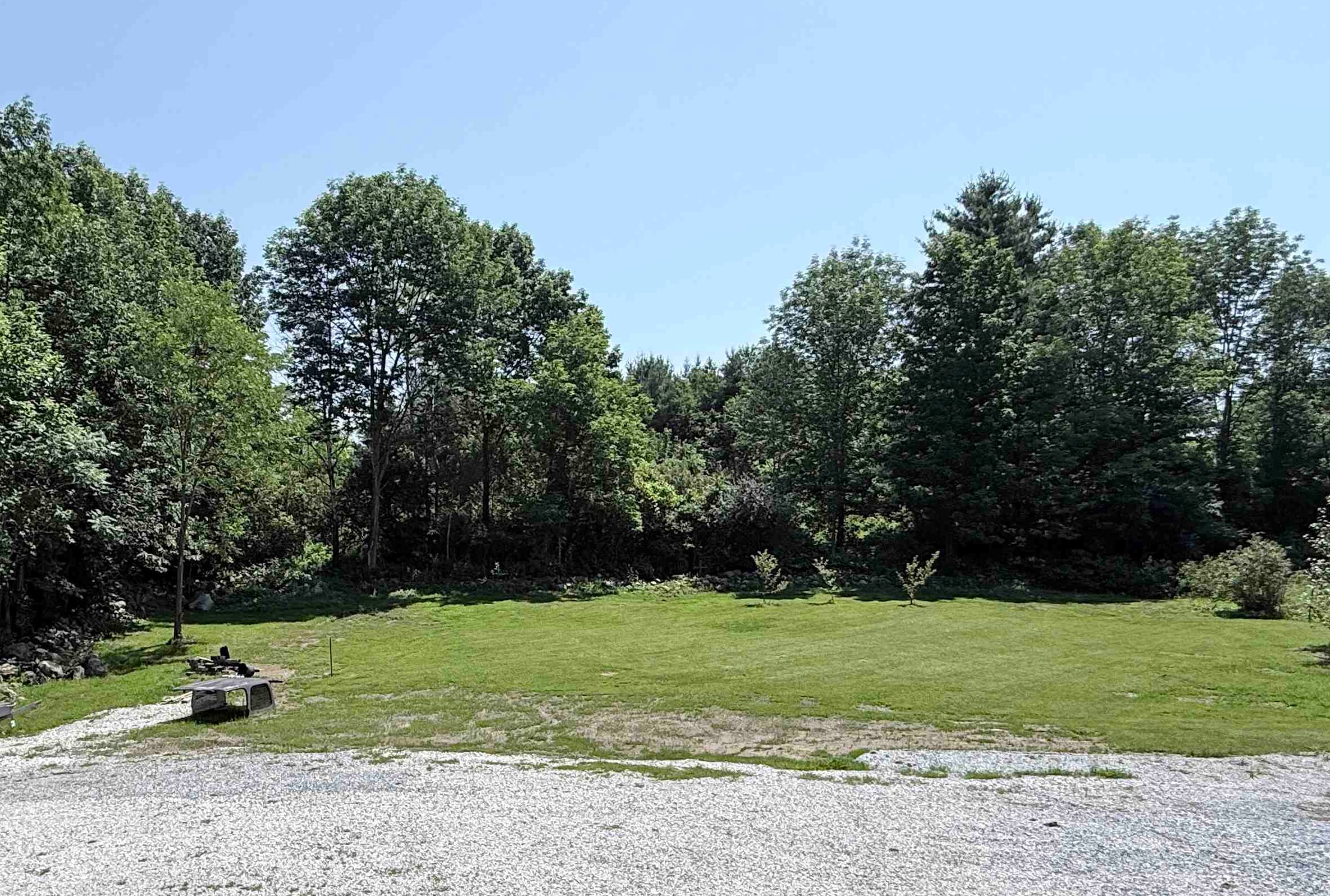 4056 Middle Road Clarendon, VT 05759 - Photo 4 of 40