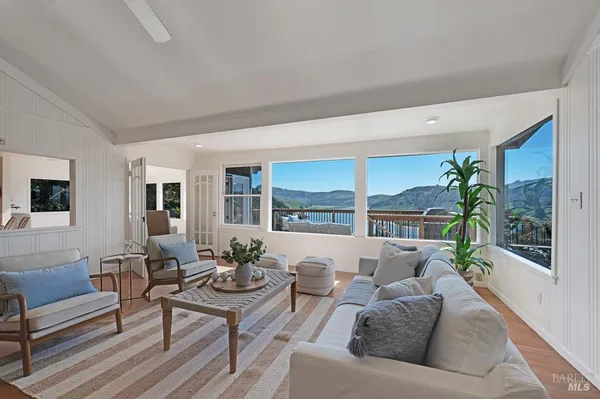 $1,050,000 | 10050 Bonita Avenue, Jenner, CA 95450