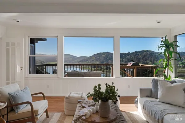 $1,050,000 | 10050 Bonita Avenue, Jenner, CA 95450