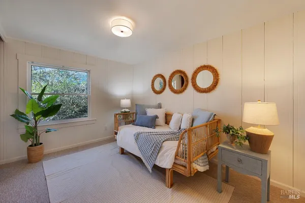 $1,050,000 | 10050 Bonita Avenue, Jenner, CA 95450