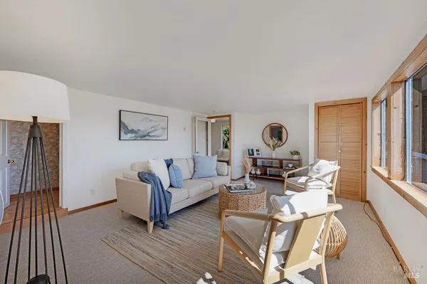 $1,050,000 | 10050 Bonita Avenue, Jenner, CA 95450