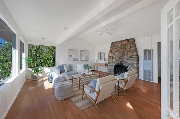 $1,050,000 | 10050 Bonita Avenue, Jenner, CA 95450