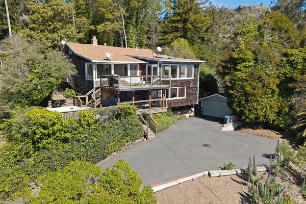 $1,050,000 | 10050 Bonita Avenue, Jenner, CA 95450