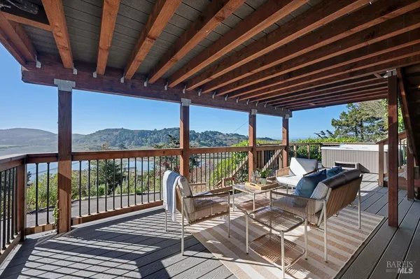 $1,050,000 | 10050 Bonita Avenue, Jenner, CA 95450