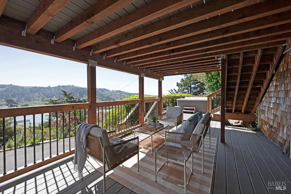 $1,050,000 | 10050 Bonita Avenue, Jenner, CA 95450