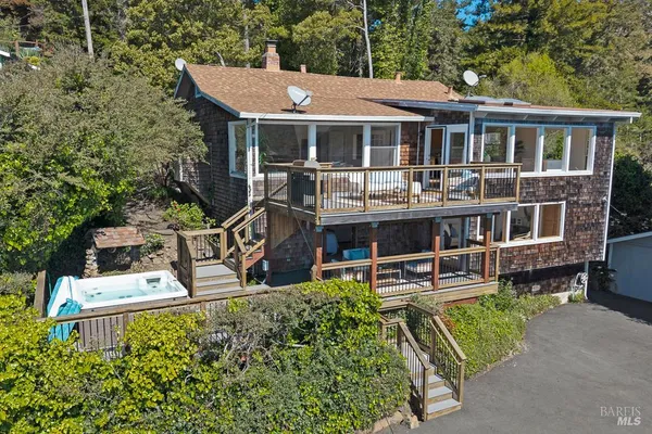 $1,050,000 | 10050 Bonita Avenue, Jenner, CA 95450