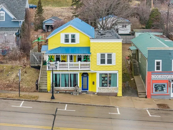 $449,400 | 517 Milwaukee Street, Kewaunee, WI 54216