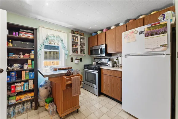 $449,400 | 517 Milwaukee Street, Kewaunee, WI 54216