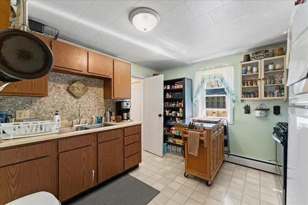$449,400 | 517 Milwaukee Street, Kewaunee, WI 54216