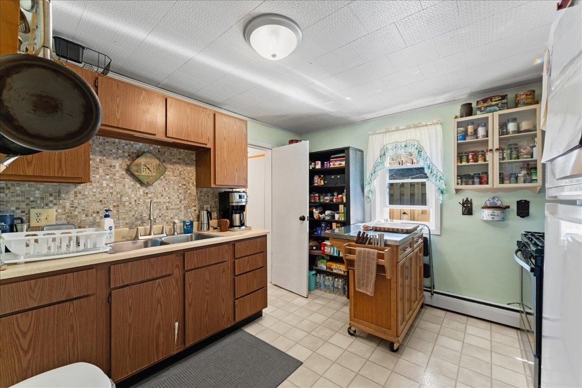 517 Milwaukee Street Kewaunee, WI 54216 - Photo 20 of 70