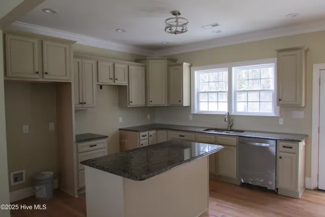 $279,500 | 1429 Isaac Weeks Road, Clinton, NC 28328