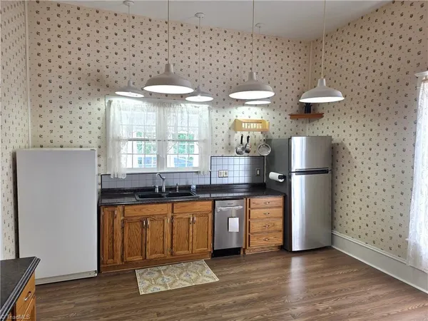 $309,573 | 410 East Sprague Street, Winston-Salem, NC 27127