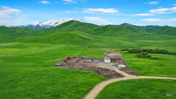 $682,000 | 161 West Horseshoe E Loop, Fairfield, ID 83327