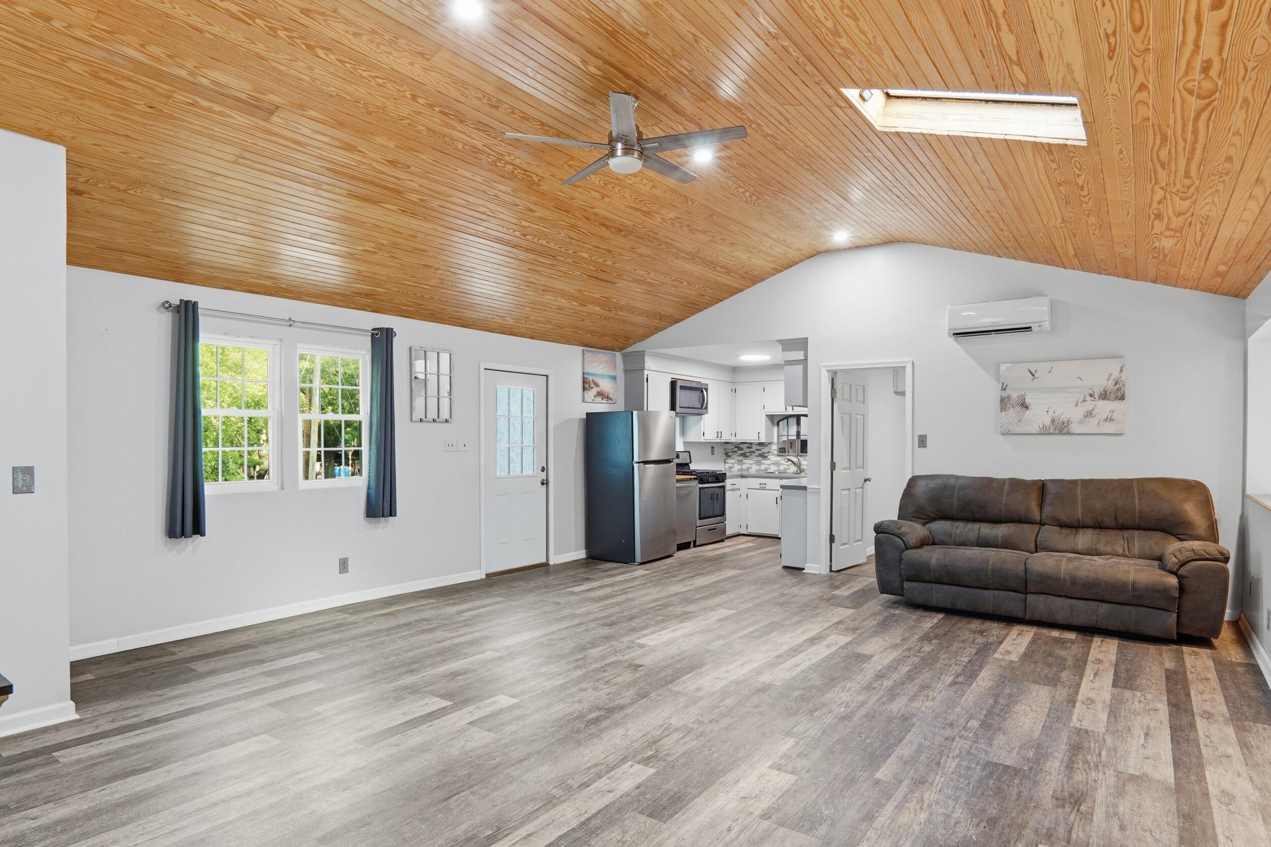 88 Turtle Court Ridgeville, SC 29472 - Photo 8 of 48 31_
