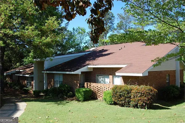 $130,000 | 106 Westcliff Circle, Unit C, Warner Robins, GA 31093