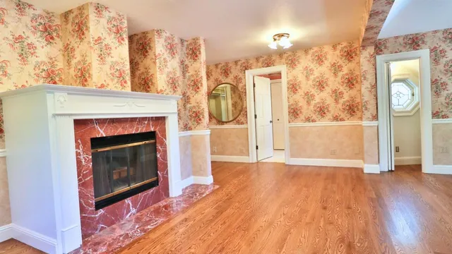 $25,000 | 200 Iris Way, Palo Alto, CA 94303