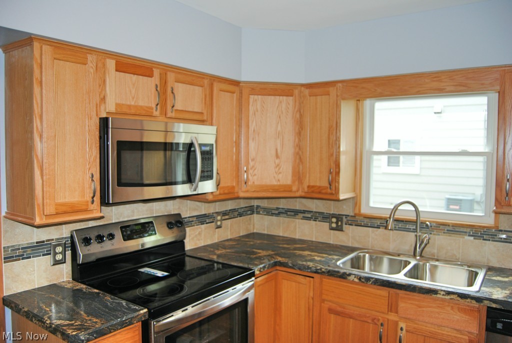 2491 Haverhill Road Akron, OH 44333 - Photo 9 of 18 Gallery Image 9