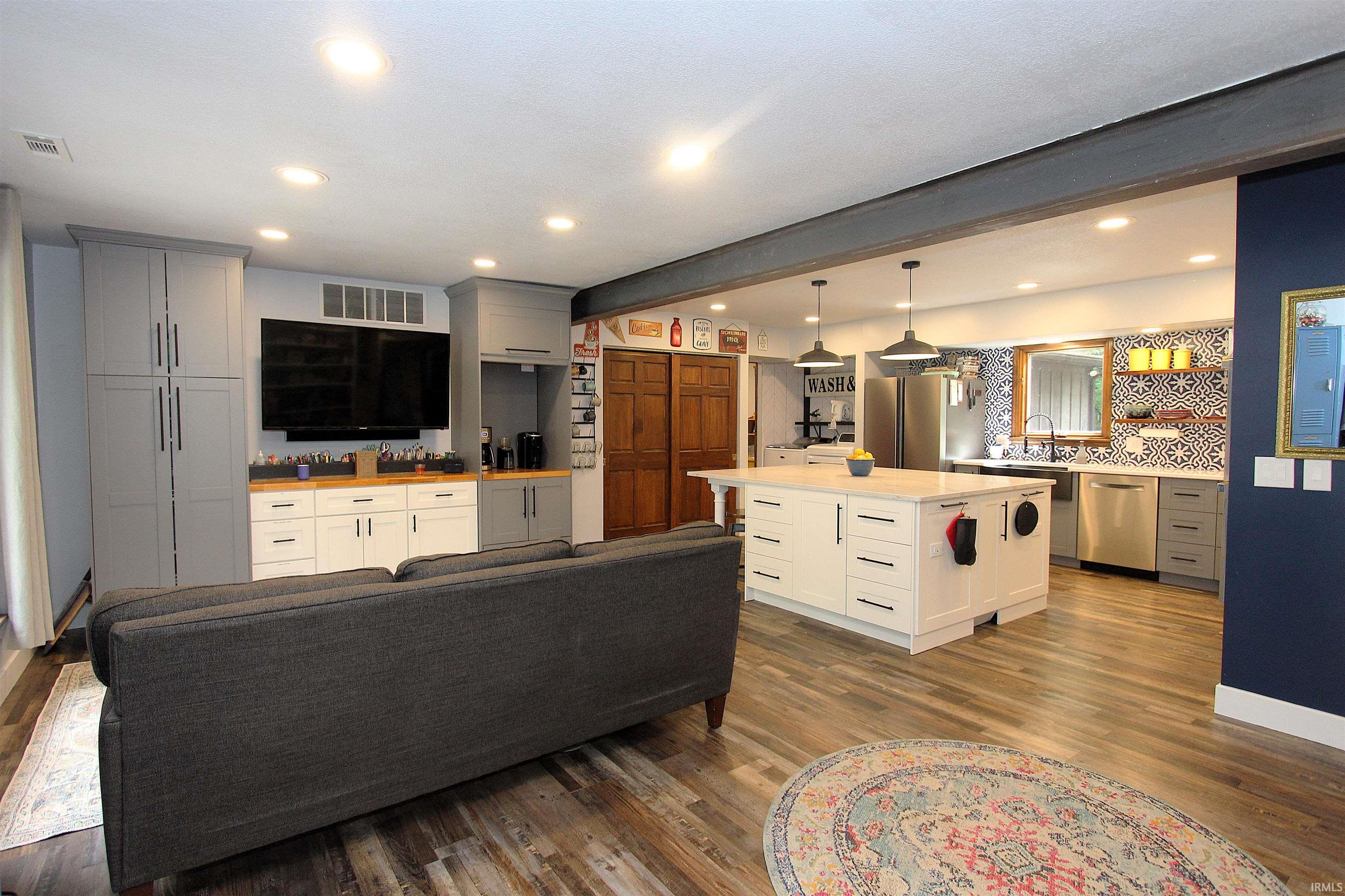 10617 Wheelock Road Fort Wayne, IN 46835 - Photo 3 of 28 Gallery Image 3
