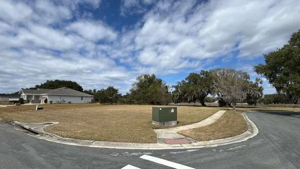 a view of a outdoor space