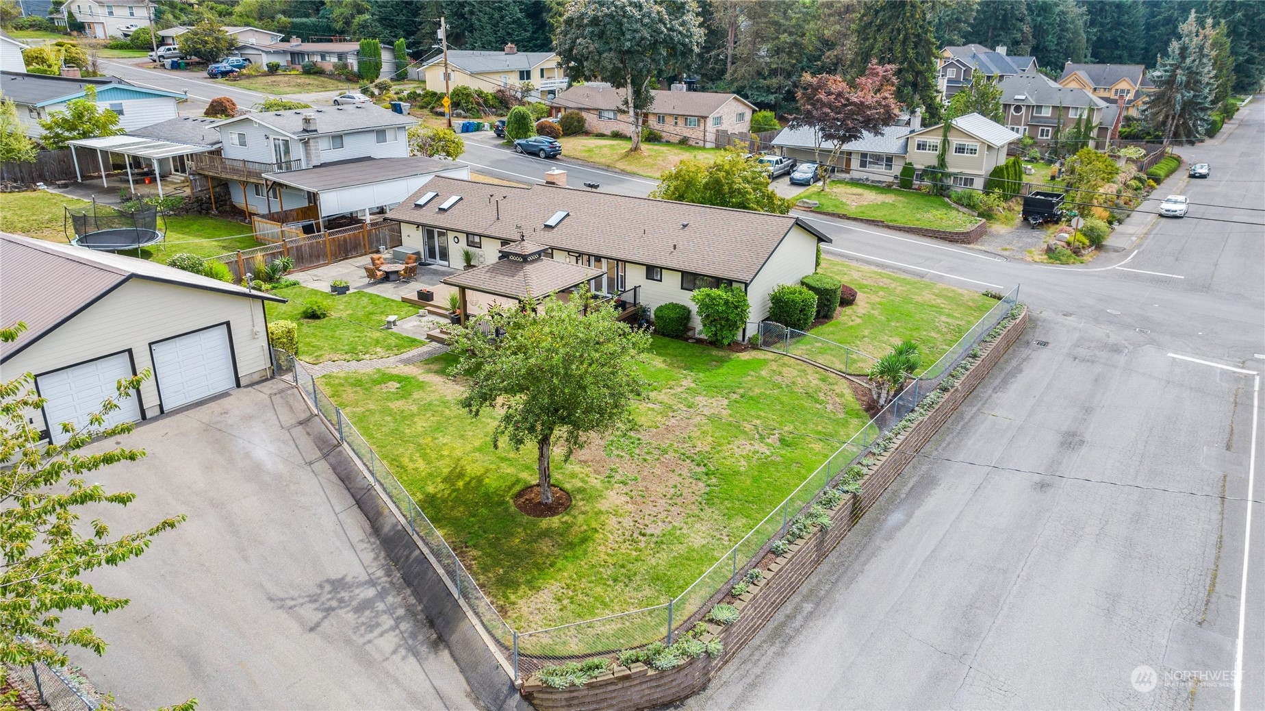 11208 Southeast 182nd Street Renton, WA 98055 - Photo 3 of 38