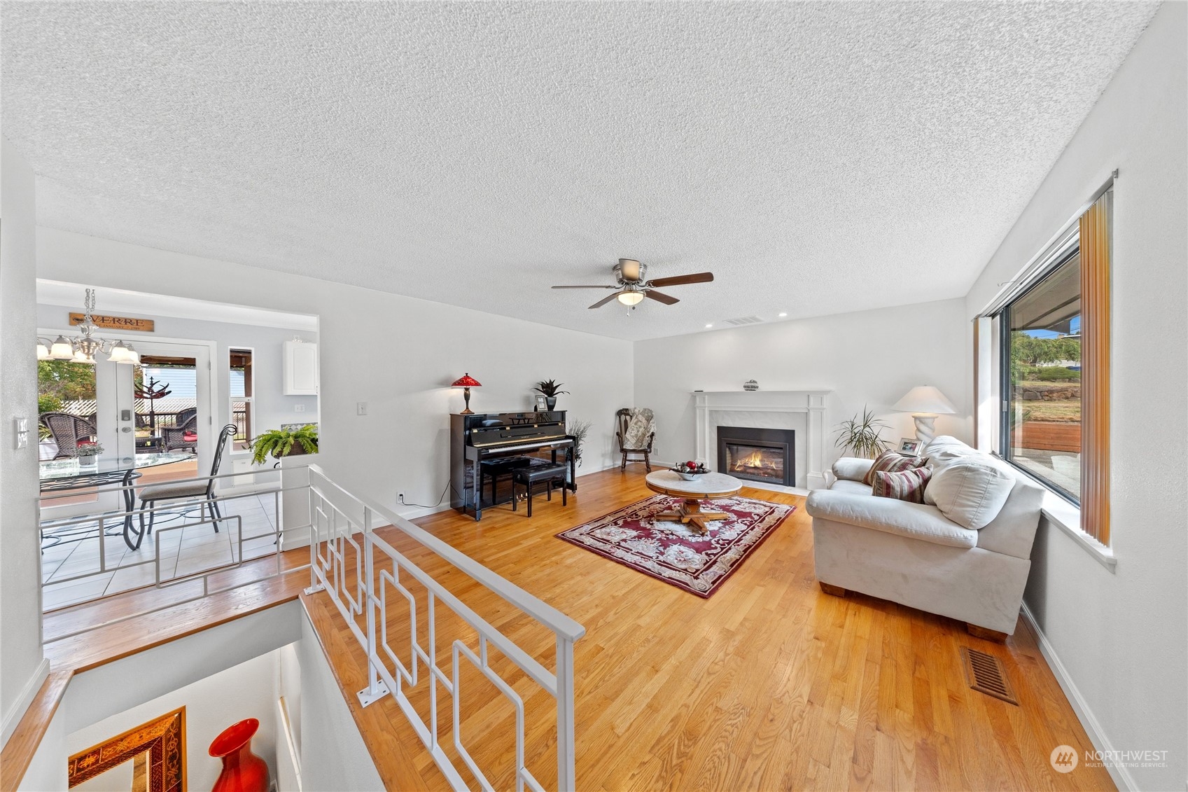11208 Southeast 182nd Street Renton, WA 98055 - Photo 5 of 38