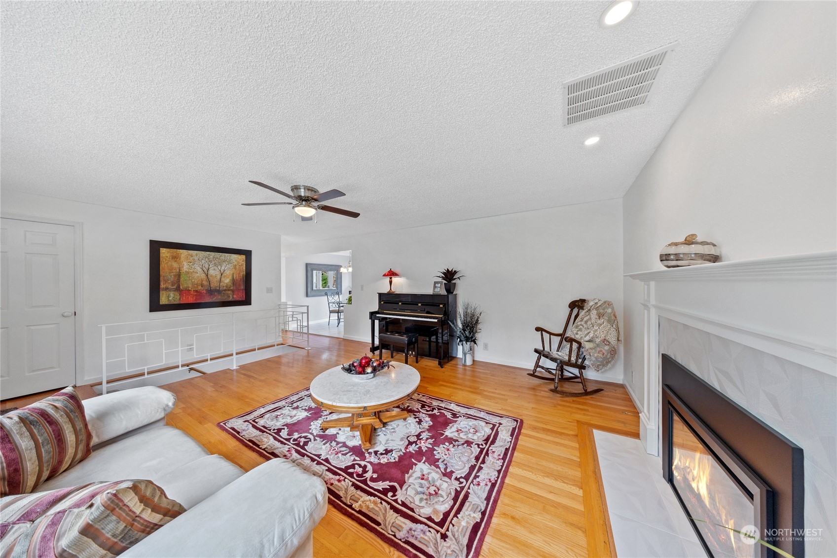 11208 Southeast 182nd Street Renton, WA 98055 - Photo 7 of 38