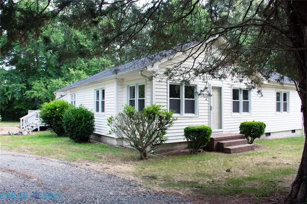 $299,500 | 59 Yeiser Lane, Hudgins, VA 23076