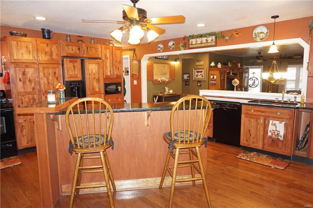1508 Seiler Road Alton, IL 62002 - Photo 10 of 60
