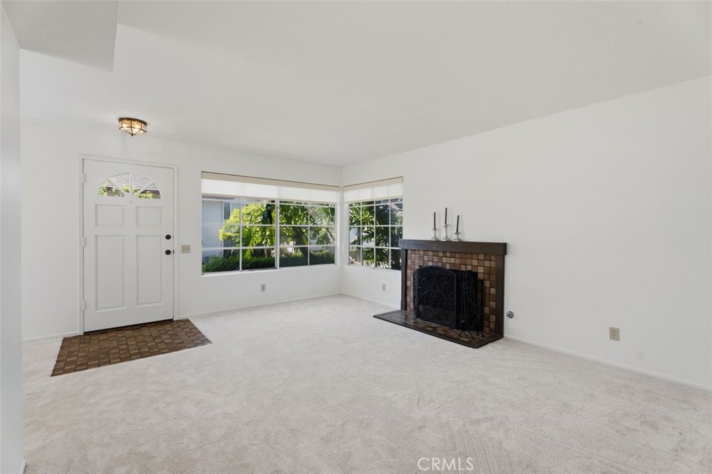 34 Exeter Irvine, CA 92612 - Photo 6 of 39