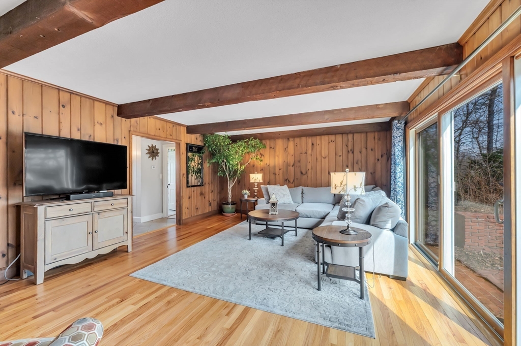 97 Salem Road Longmeadow, MA 01106 - Photo 12 of 42 Gallery Image 12