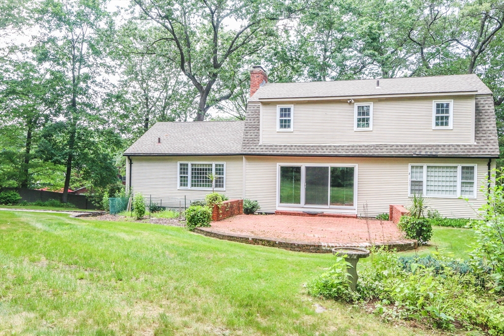 97 Salem Road Longmeadow, MA 01106 - Photo 5 of 42 Gallery Image 5