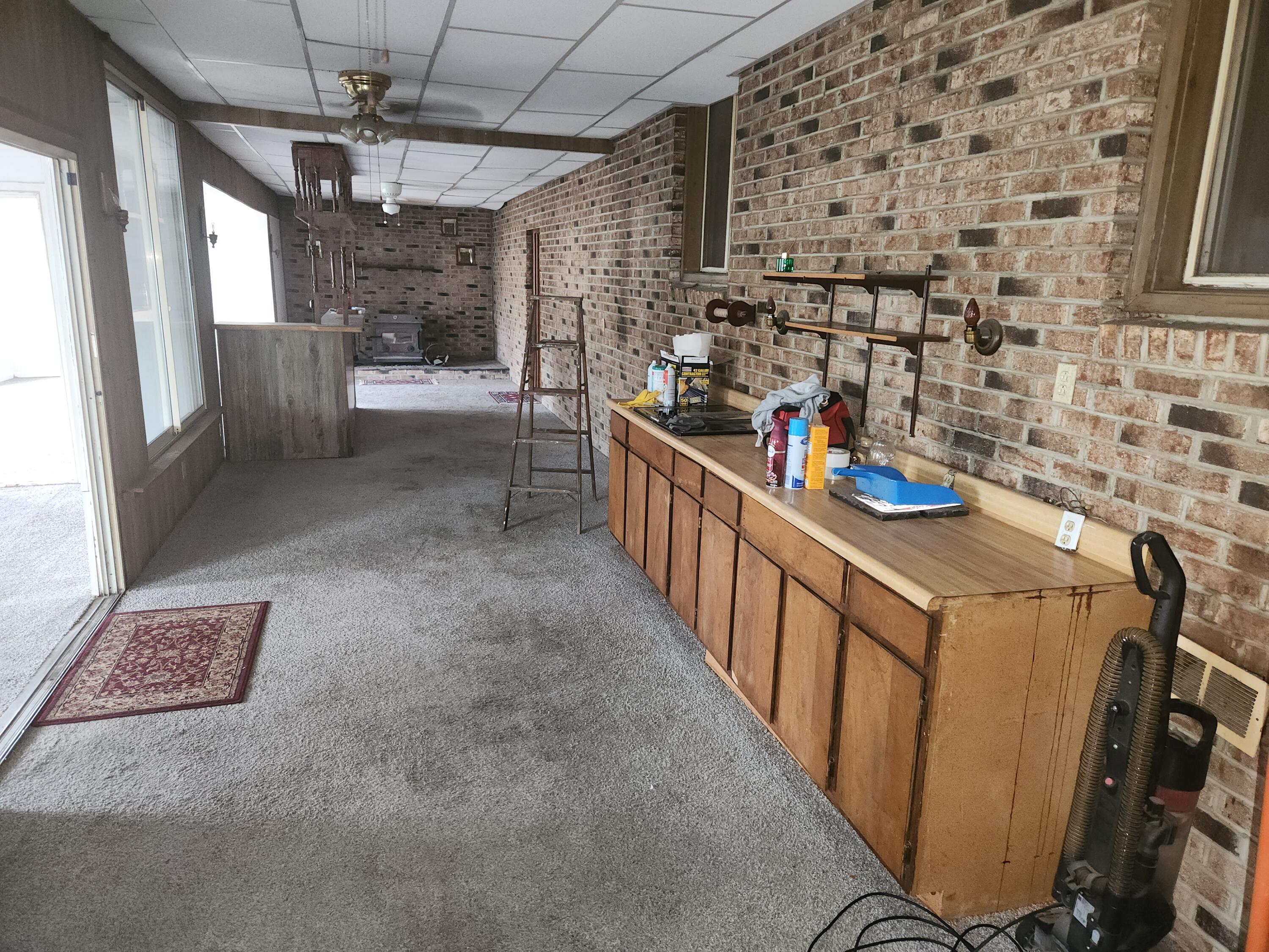 307 Spring Street Utica, OH 43080 - Photo 11 of 56 20251017_173444