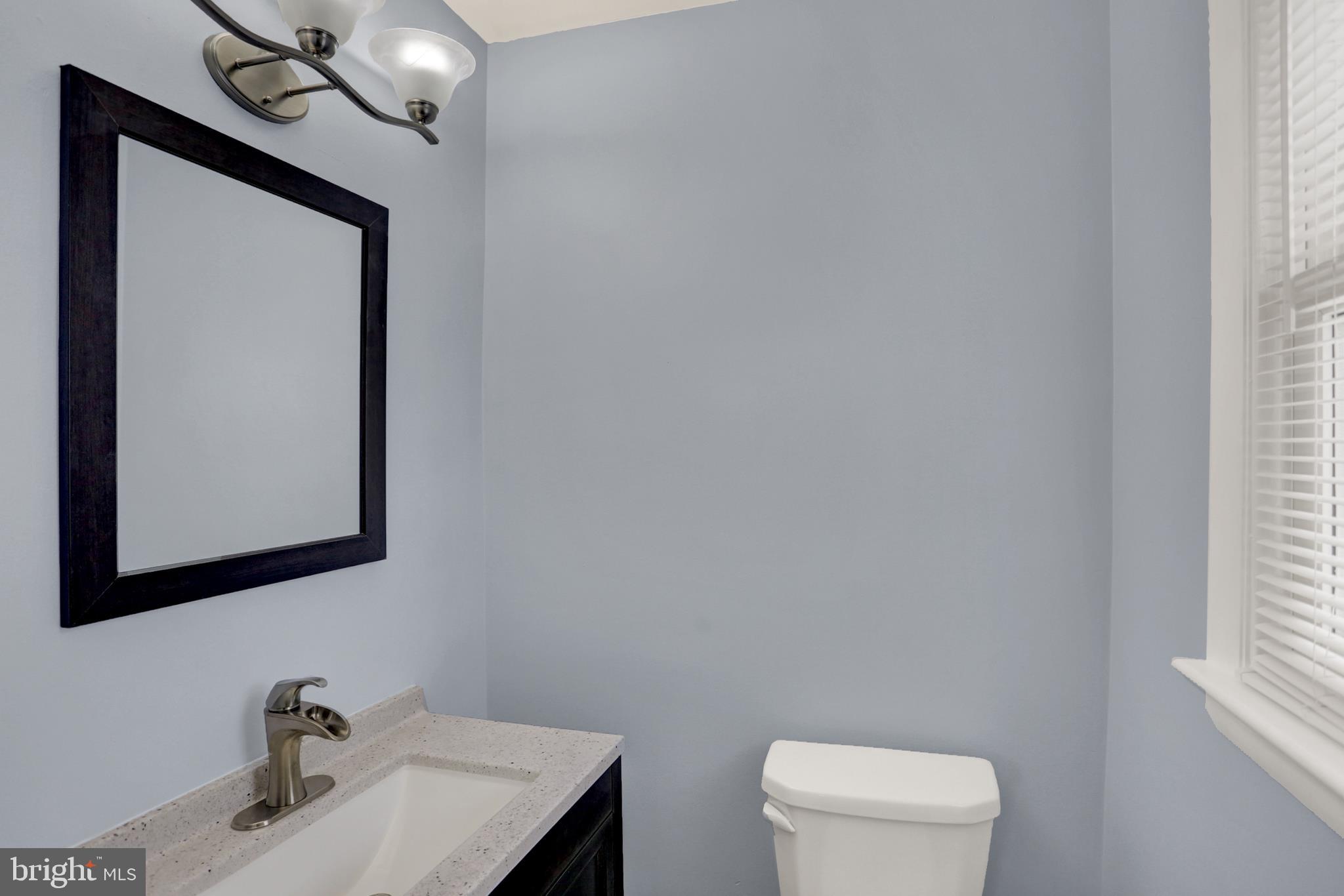520 Blanchester Road Harrisburg, PA 17112 - Photo 19 of 28 3rd bedroom bath