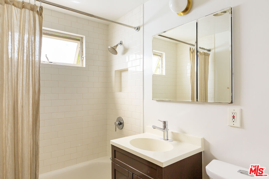 1320 Gates Place South Pasadena, CA 91030 - Photo 13 of 22 a bathroom with a sink toilet and shower