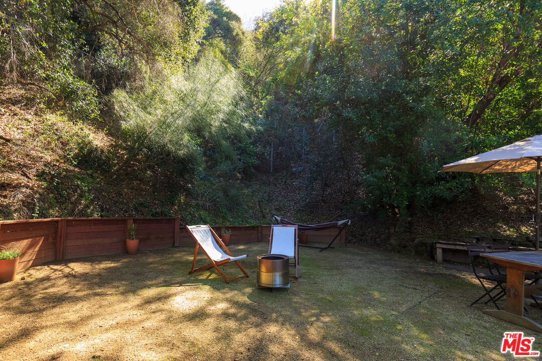 1320 Gates Place South Pasadena, CA 91030 - Photo 21 of 22 a view of outdoor space and yard