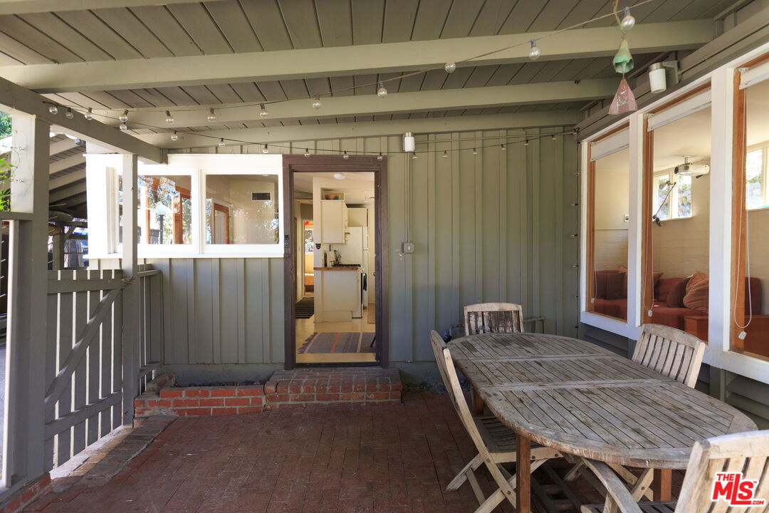 1320 Gates Place South Pasadena, CA 91030 - Photo 3 of 22 a outdoor space with balcony