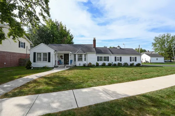 $179,900 | 1755 West Walnut Street, Kokomo, IN 46901