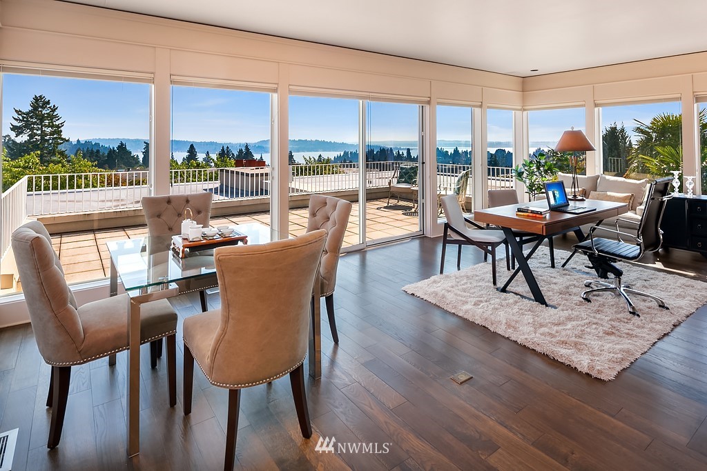 9616 Hilltop Road Bellevue, WA 98004 - Photo 19 of 25