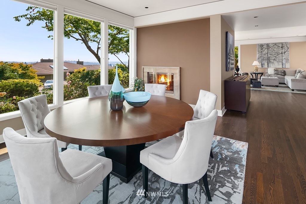 9616 Hilltop Road Bellevue, WA 98004 - Photo 5 of 25