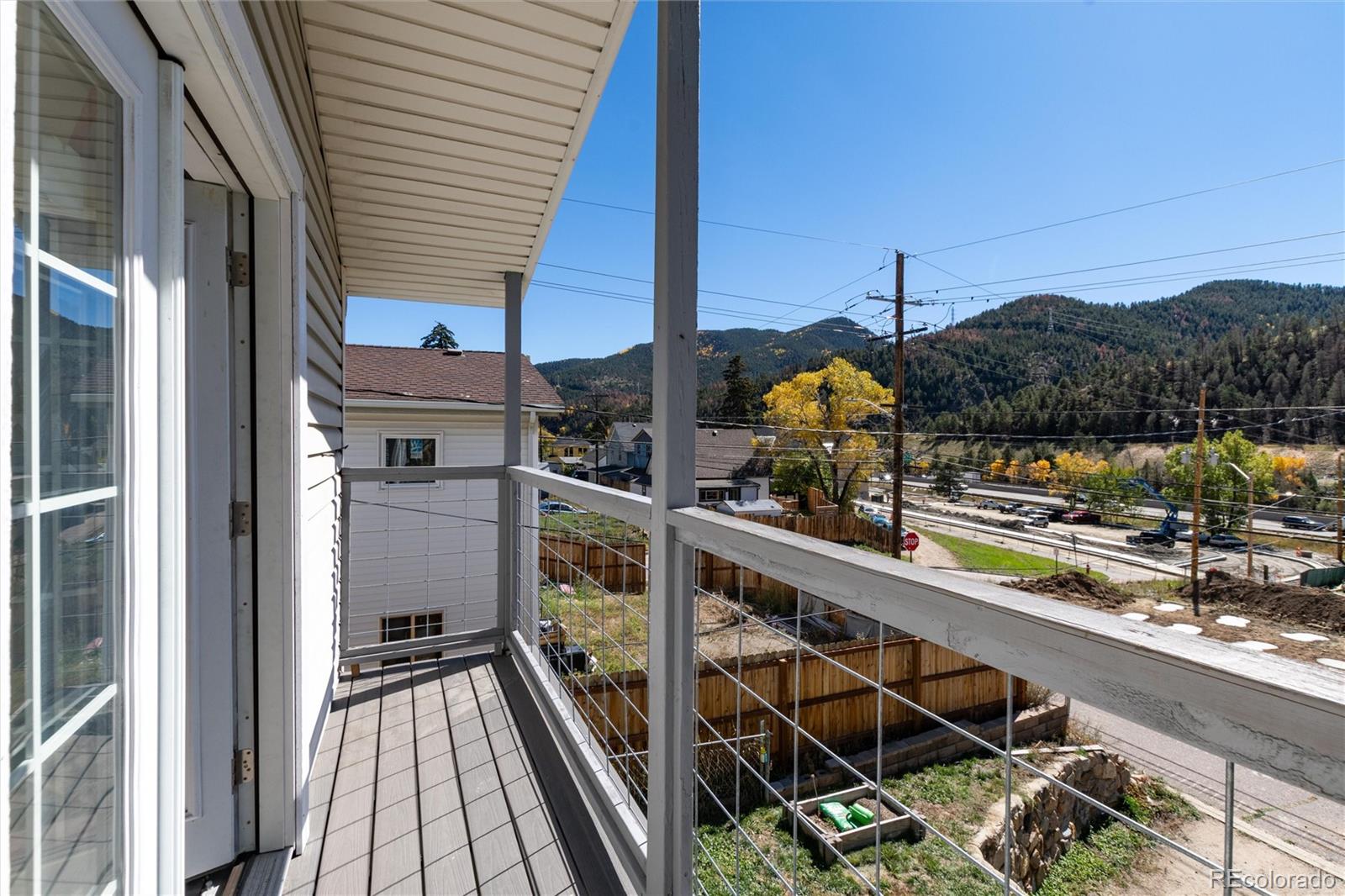 735 Colorado Boulevard Idaho Springs, CO 80452 - Photo 29 of 34 a view of a balcony with chairs